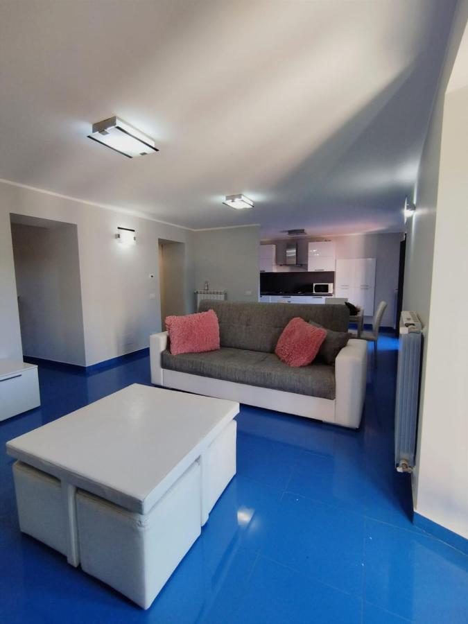 Casa Vacanza "Marinella" Σουλμόνα Εξωτερικό φωτογραφία