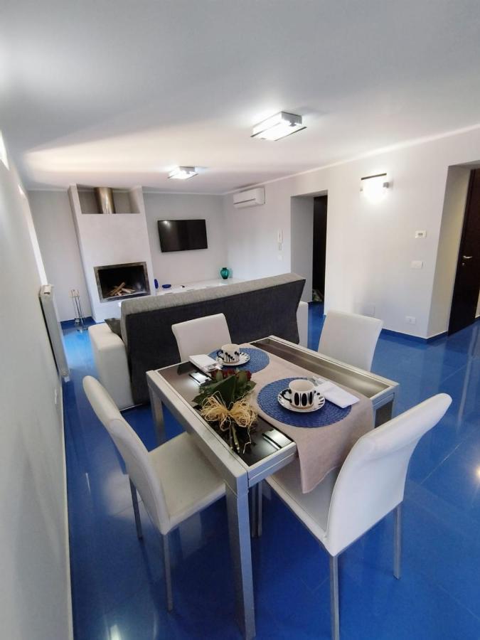 Casa Vacanza "Marinella" Σουλμόνα Εξωτερικό φωτογραφία
