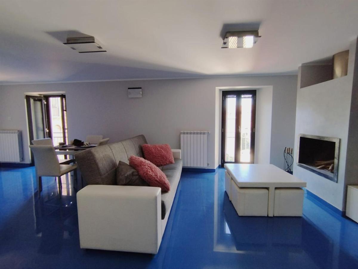 Casa Vacanza "Marinella" Σουλμόνα Εξωτερικό φωτογραφία