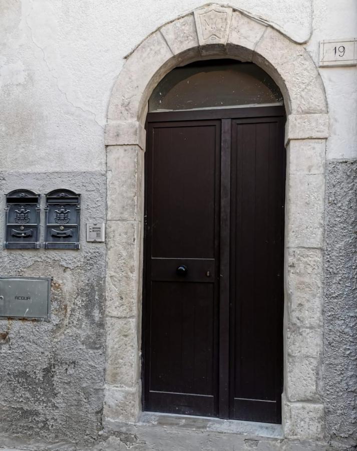 Casa Vacanza "Marinella" Σουλμόνα Εξωτερικό φωτογραφία