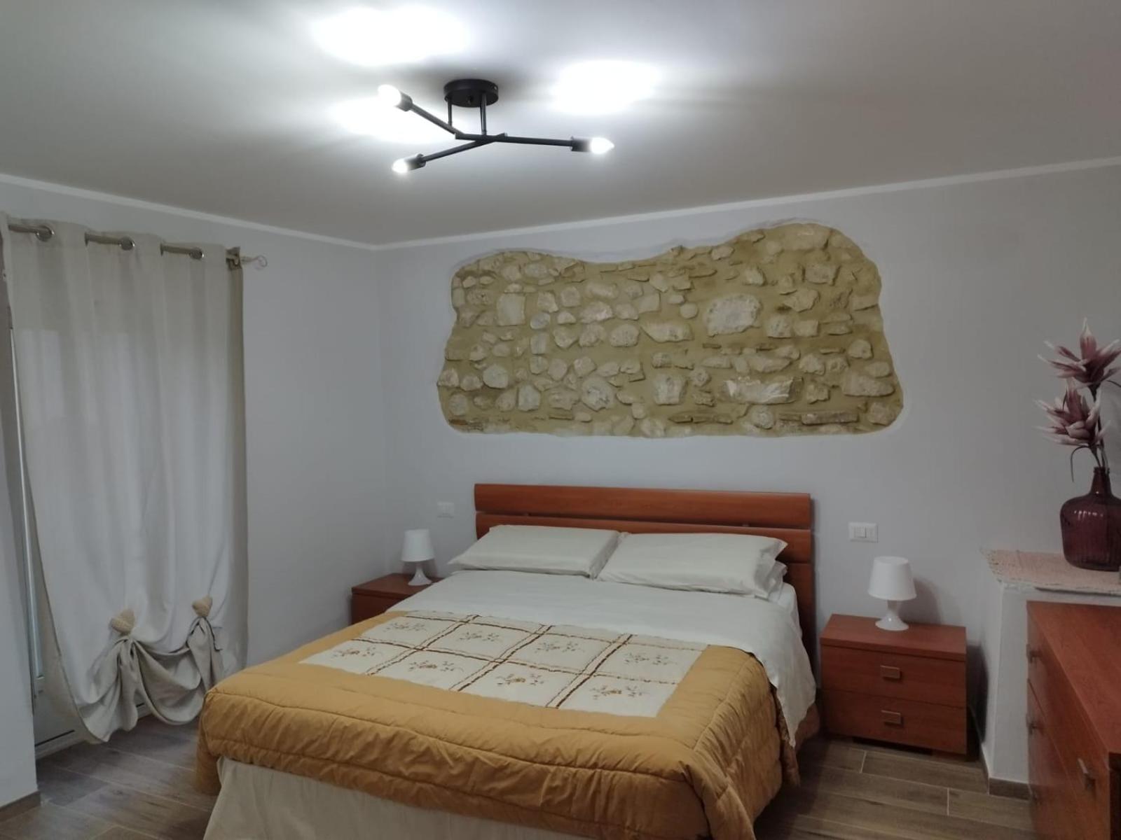 Casa Vacanza "Marinella" Σουλμόνα Εξωτερικό φωτογραφία